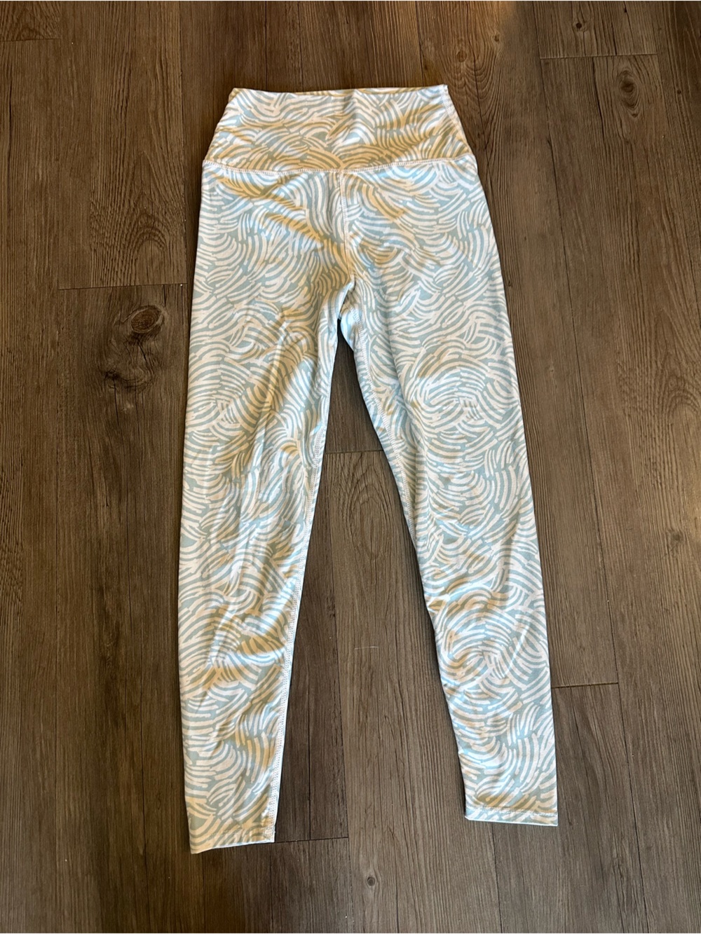 Sage Women's Light Blue & White Swirl Leggings